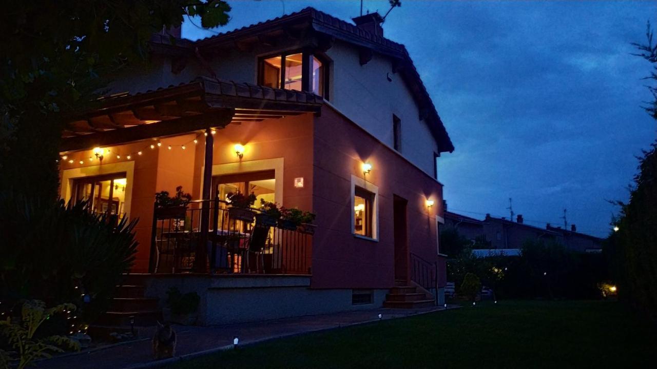 Гостьовий будинок Cuarenta Y Ocho Luces Бургос Екстер'єр фото